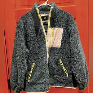 Universal Thread Good Co. Faux fur jacket